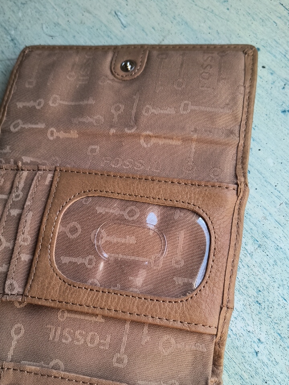 Fossil Key Wallet - Picture 7 of 12